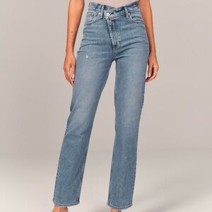Abercrombie & Fitch Curve Love Criss Cross 90s Straight Ultra High Rise Jeans